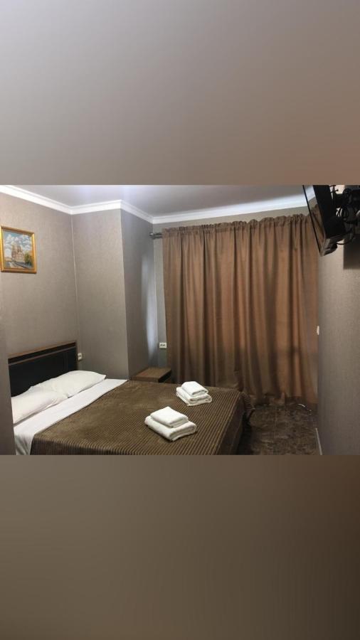 Gloriya Hotel Lidzava Eksteriør bilde
